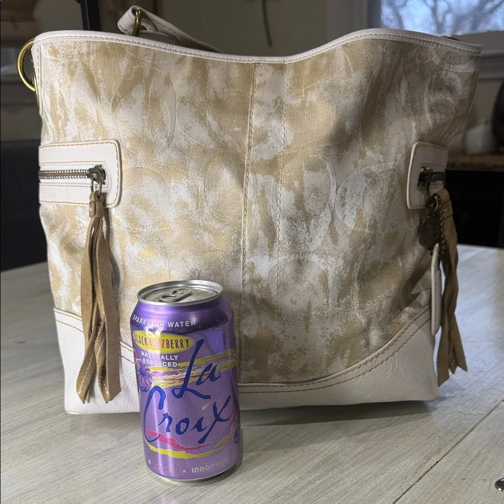 Vintage Coach Cream and White Camo Canvas Shoulder Bag with Suede Tassels - Picture 11 of 14